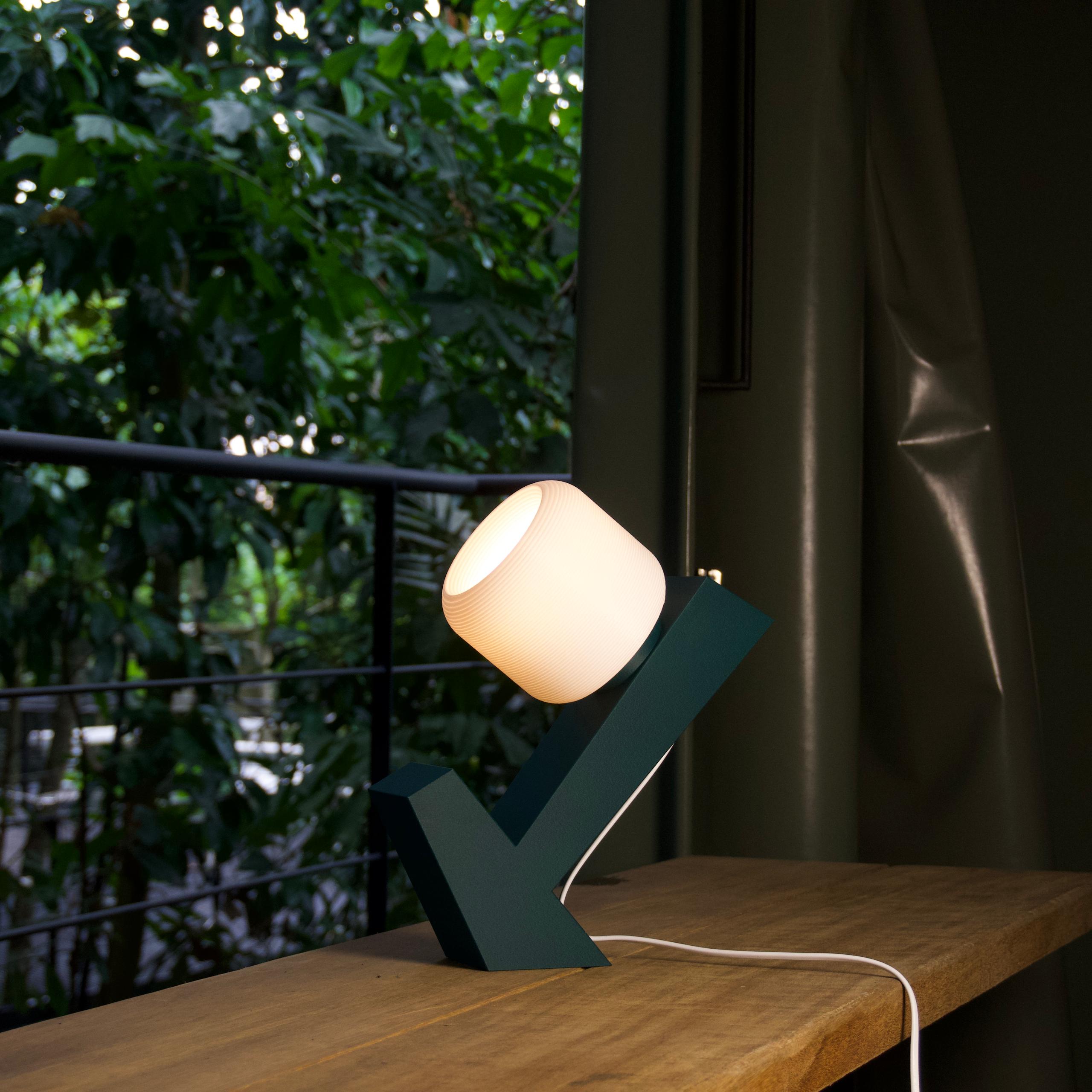Bloom Table Light