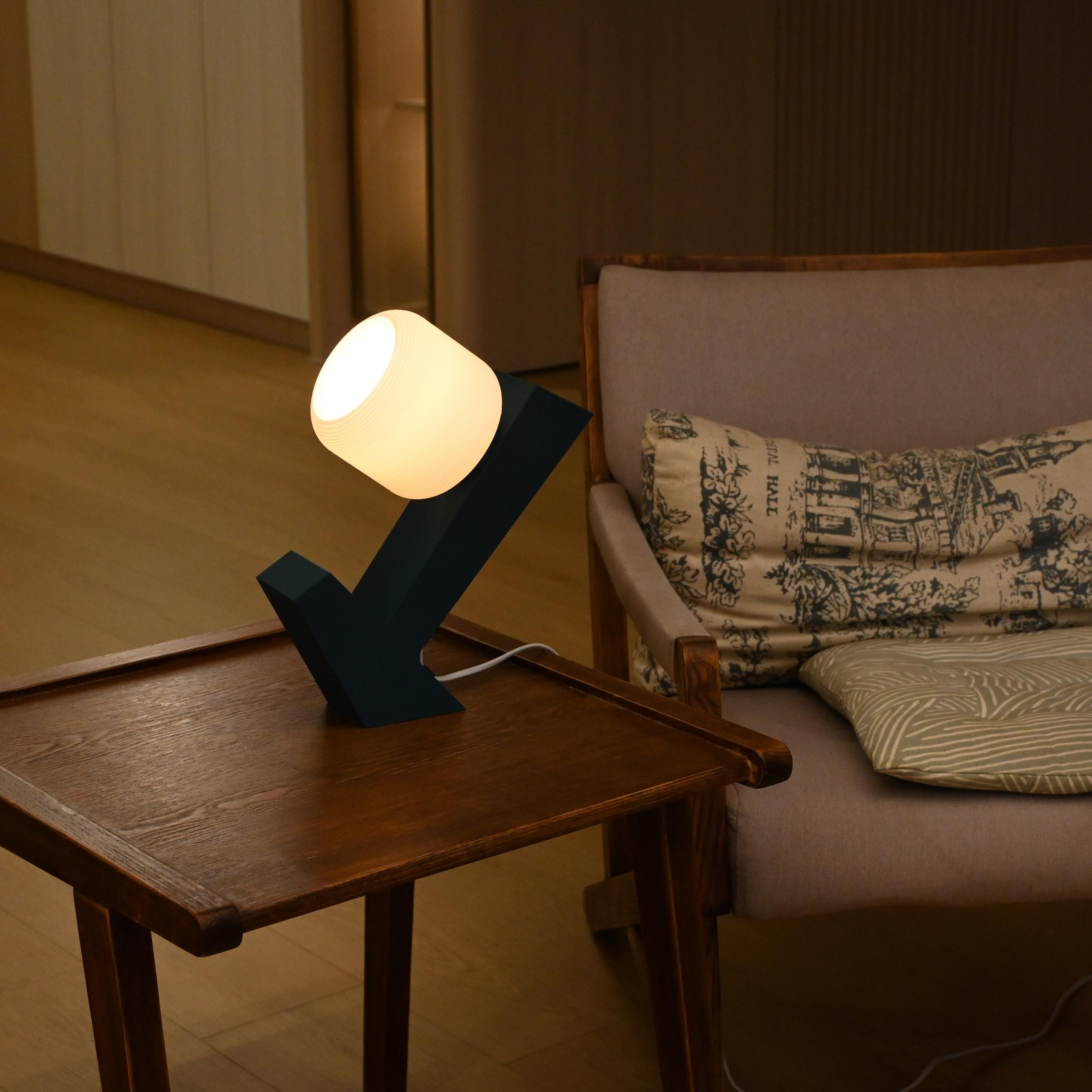 Bloom Table Light