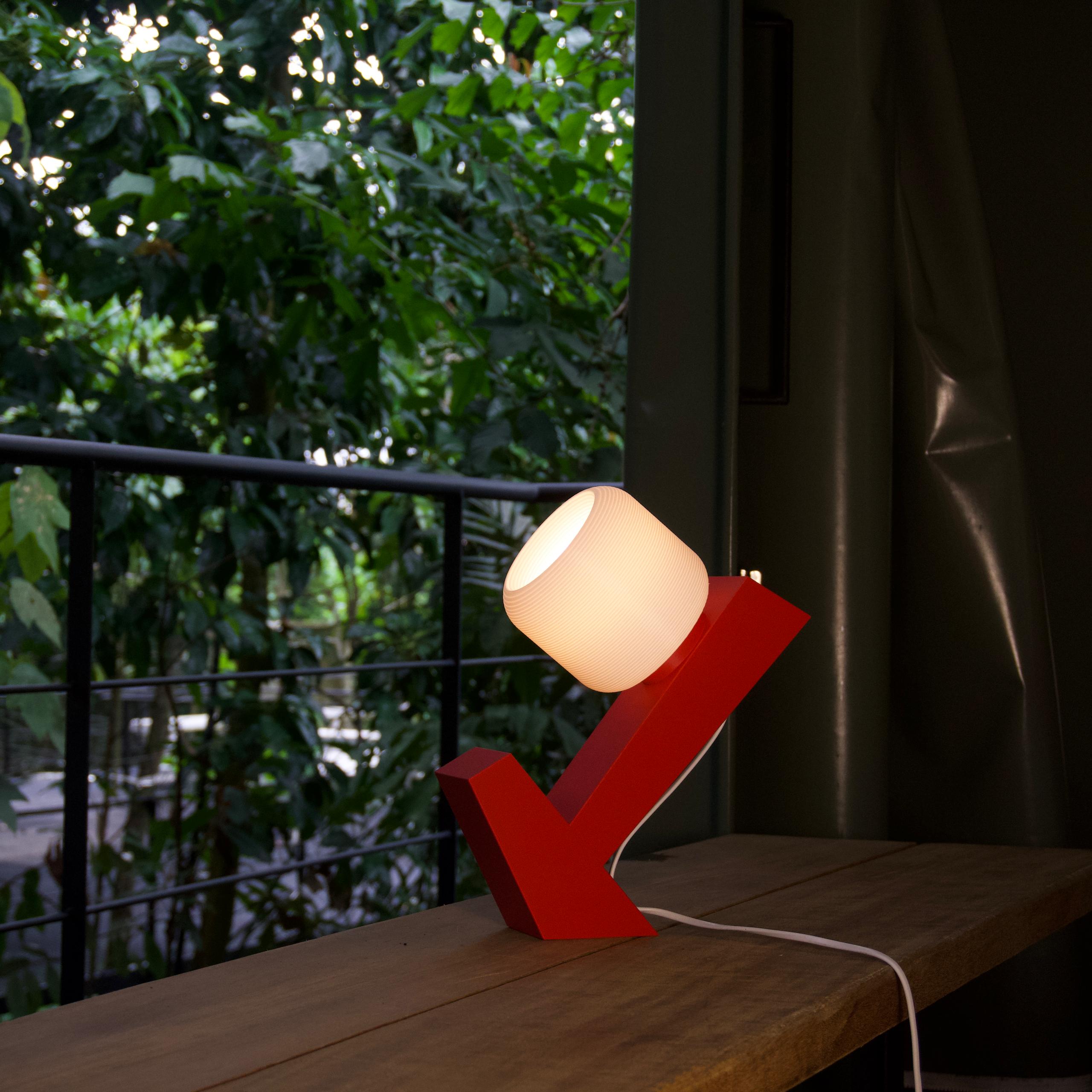 Bloom Table Light